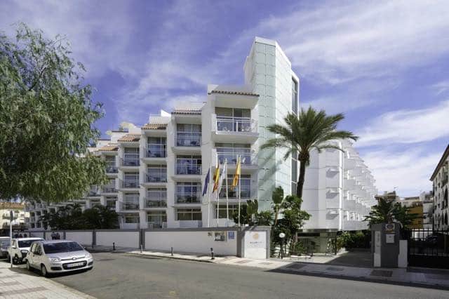 Entree Hotel AluaSun Lago Rojo Torremolinos